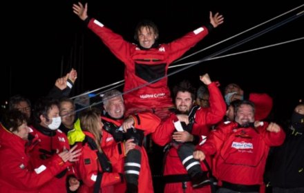 YANNICK BESTAVEN FUE DECLARADO GANADOR DE LA VENDÉE GLOBE
