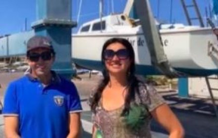 MATRIMONIO ALGARROBINO COMPRÓ VELERO PARA FORMAR NAVEGANTES