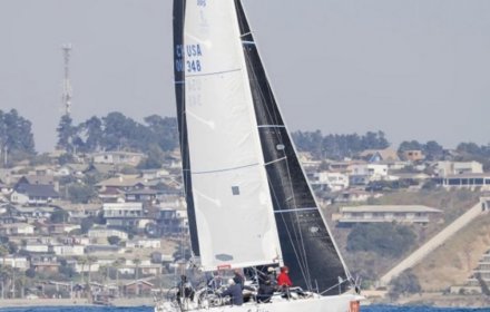 MIGUEL SALAS SE LLEVÓ LOS APLAUSOS EN CAMPEONATO ANUAL J-105